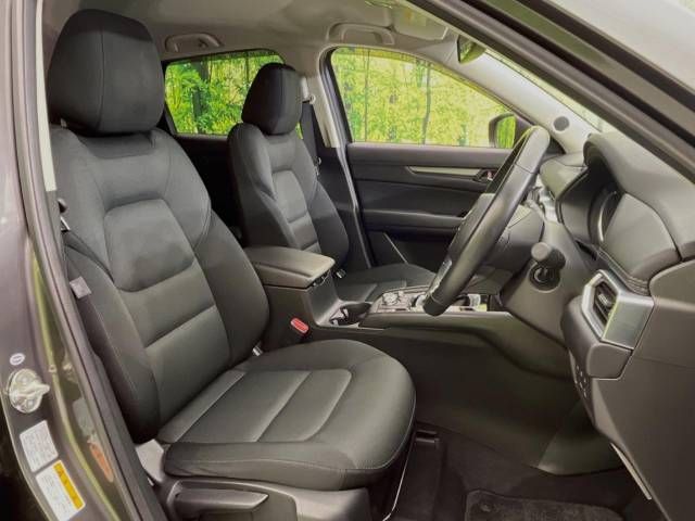Mazda CX-5 2017-03 28749-8