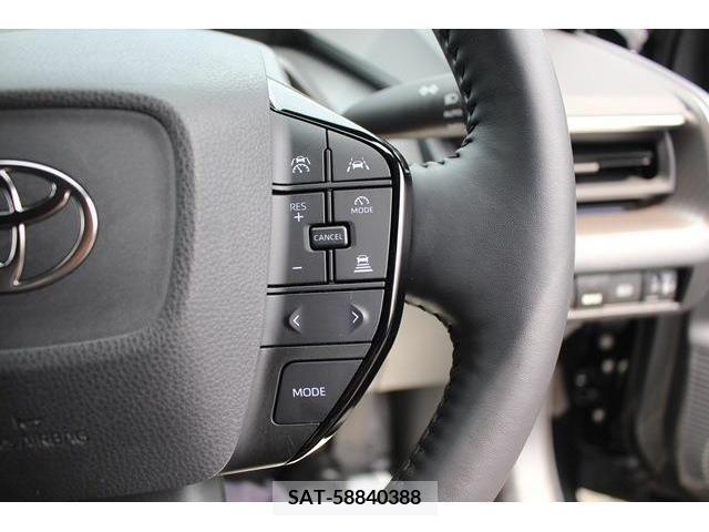 Toyota PRIUS 2023-06 366684-5