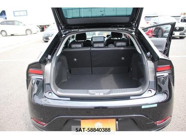 Toyota PRIUS 2023-06 366684-17