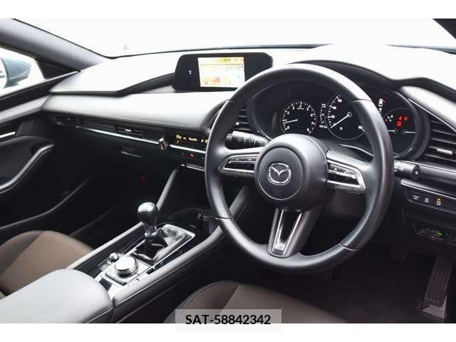 Mazda MAZDA3 2019-07 276425-3