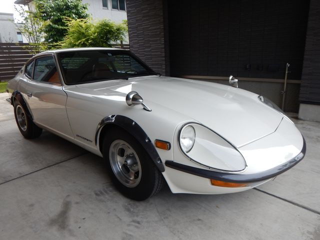 Nissan FAIRLADY Z 2007-09 23374-1