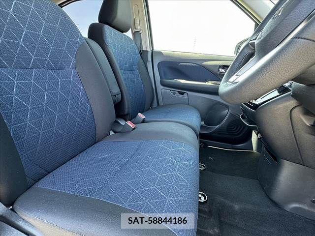 Mitsubishi EK X 2019-09 296870-15