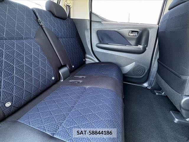 Mitsubishi EK X 2019-09 296870-17