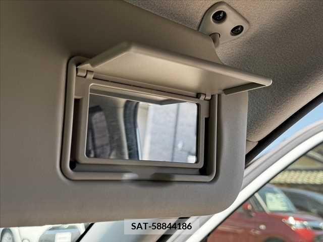 Mitsubishi EK X 2019-09 296870-27