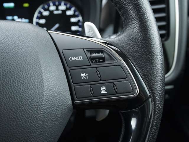 Mitsubishi OUTLANDER 2018-01 25417-15