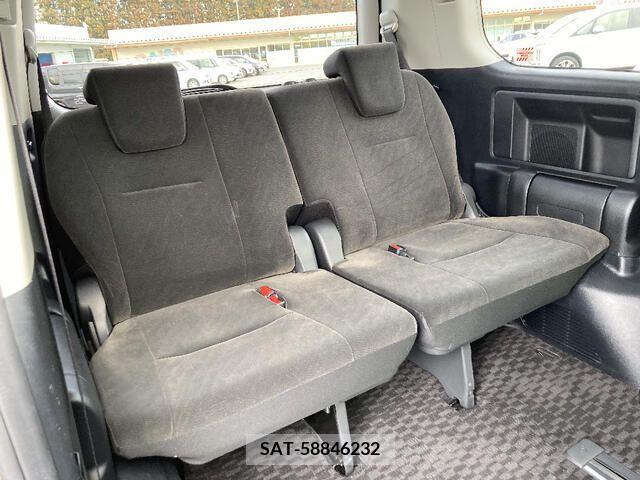 Toyota VOXY 2012-02 209331-17