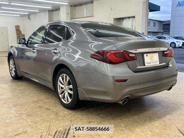 Nissan FUGA 2015-03 396686-17