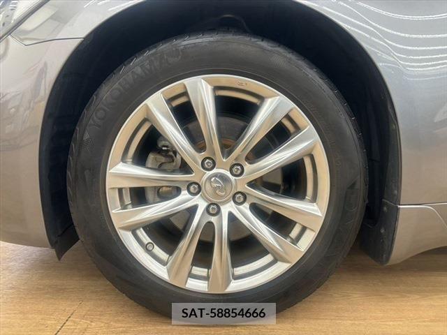 Nissan FUGA 2015-03 396686-25