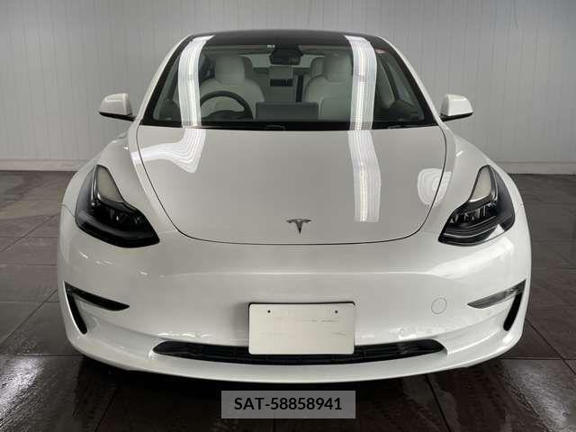 Tesla MODEL 3 2021-08 332386-11