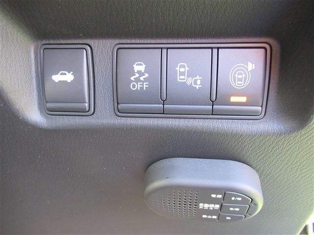 Nissan FUGA HYBRID 2021-02 195364-15