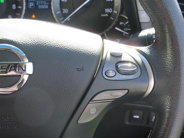 Nissan FUGA HYBRID 2021-02 195364-26