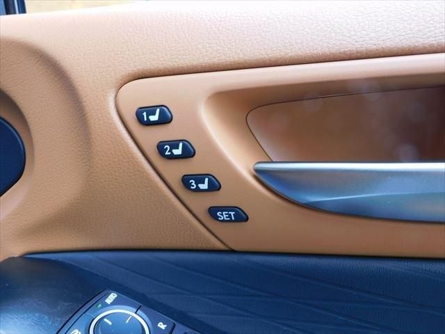 Lexus IS 2020-11 18949-27