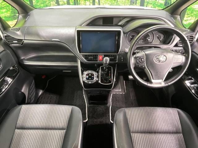 Toyota VOXY 2018-07 27999-1