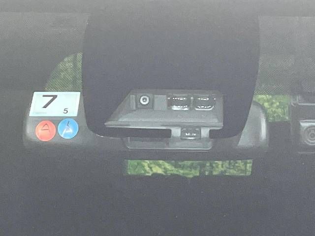 Toyota VOXY 2018-07 27999-4