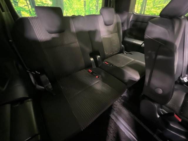 Toyota VOXY 2018-07 27999-10