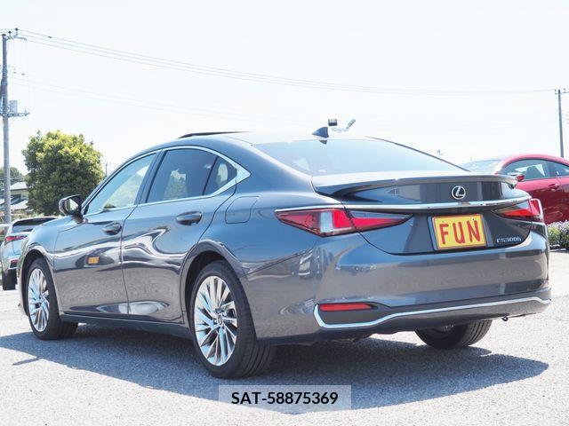 Lexus ES 2023-01 275261-5