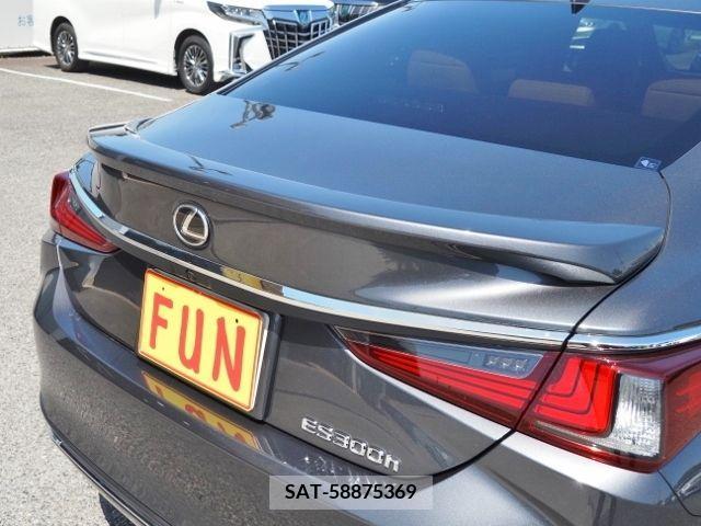 Lexus ES 2023-01 275261-7