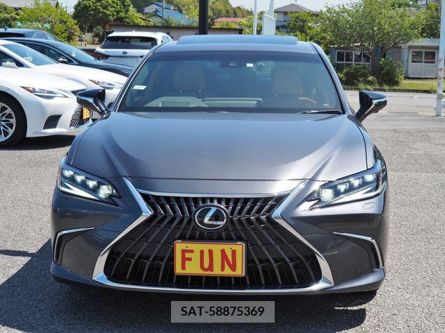 Lexus ES 2023-01 275261-1