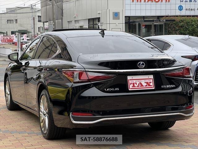 Lexus ES 2021-05 387691-4