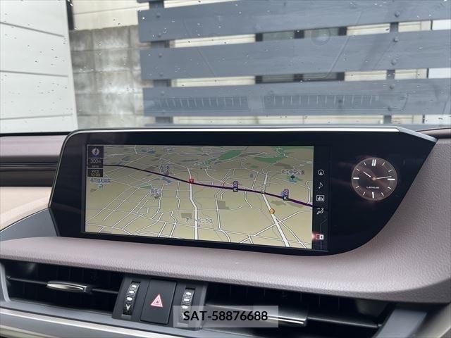 Lexus ES 2021-05 387691-18