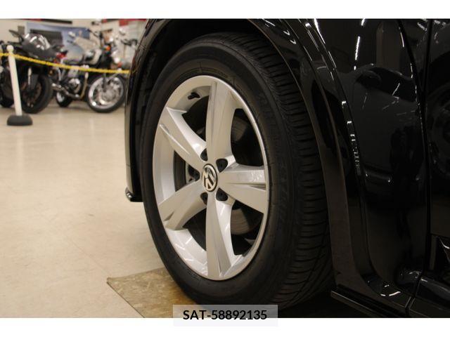 VolksWagen THE BEETLE 2017-07 373867-28