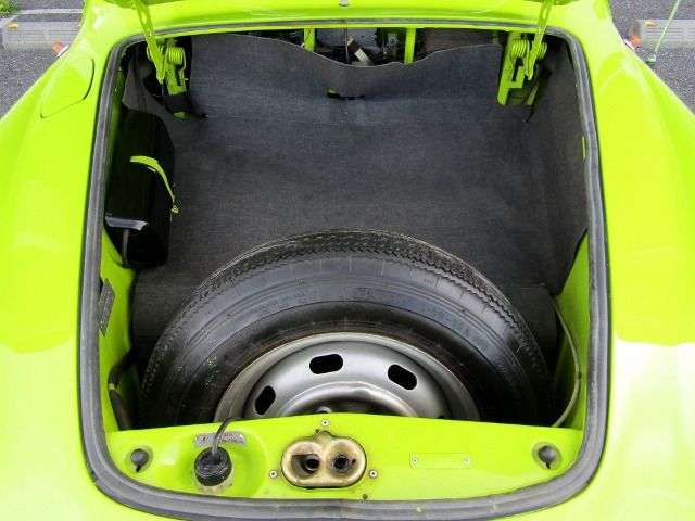 VolksWagen KARMANN GHIA 1973-03 3826-15