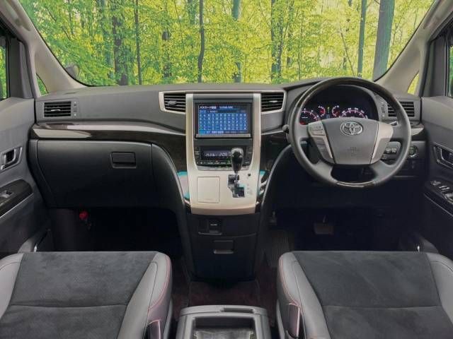 Toyota VELLFIRE 2013-09 180761-1