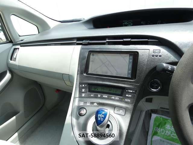 Toyota PRIUS 2011-09 366689-13