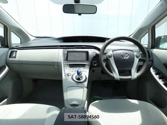 Toyota PRIUS 2011-09 366689-4