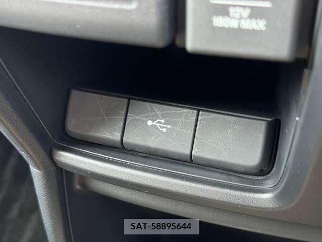 Honda e 2019-05 335819-21