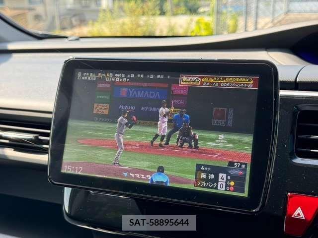 Honda e 2019-05 335819-10