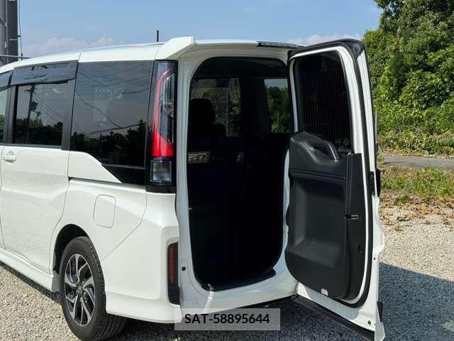 Honda e 2019-05 335819-7