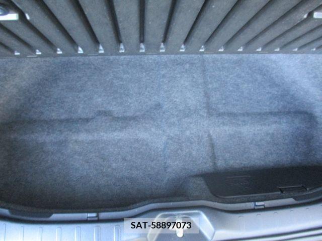 Toyota NOAH 2017-12 206455-11