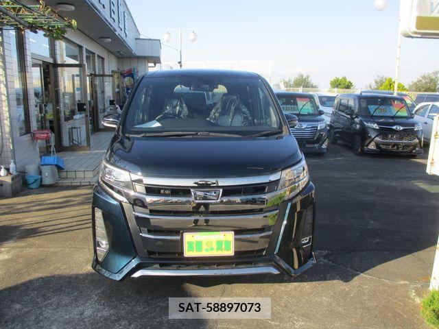 Toyota NOAH 2017-12 206455-1
