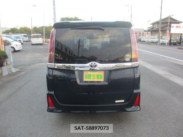 Toyota NOAH 2017-12 206455-15