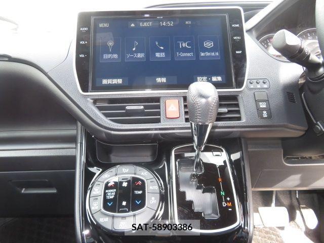 Toyota VOXY 2021-05 241112-16