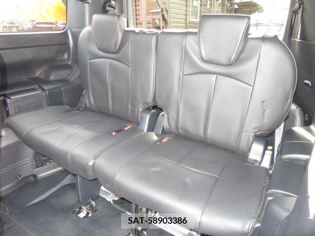 Toyota VOXY 2021-05 241112-12