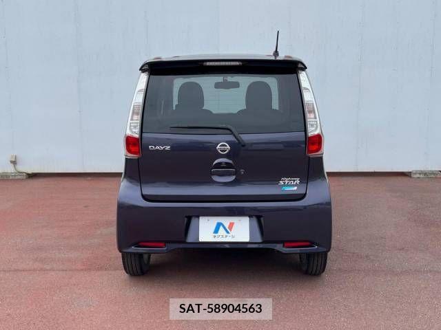 Nissan DAYZ 2013-10 296074-18