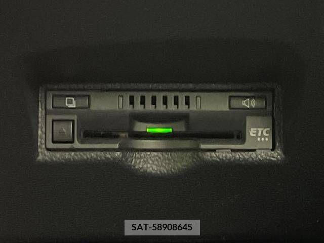 Toyota PRIUS 2017-12 282115-6