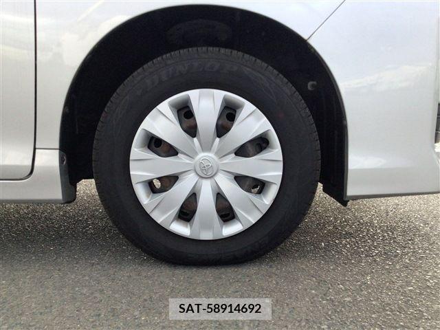 Toyota VOXY 2016-10 394953-18