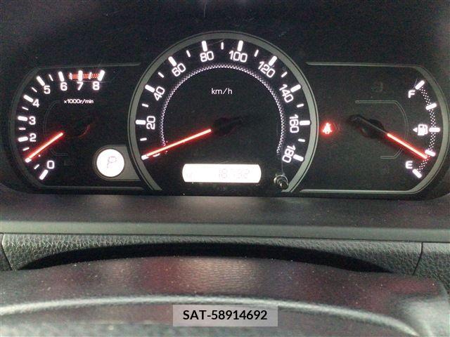 Toyota VOXY 2016-10 394953-17