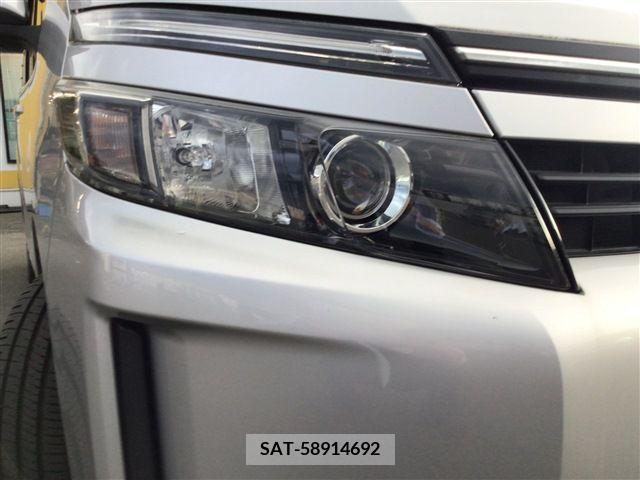Toyota VOXY 2016-10 394953-24