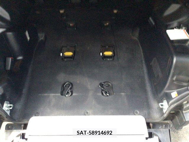 Toyota VOXY 2016-10 394953-15
