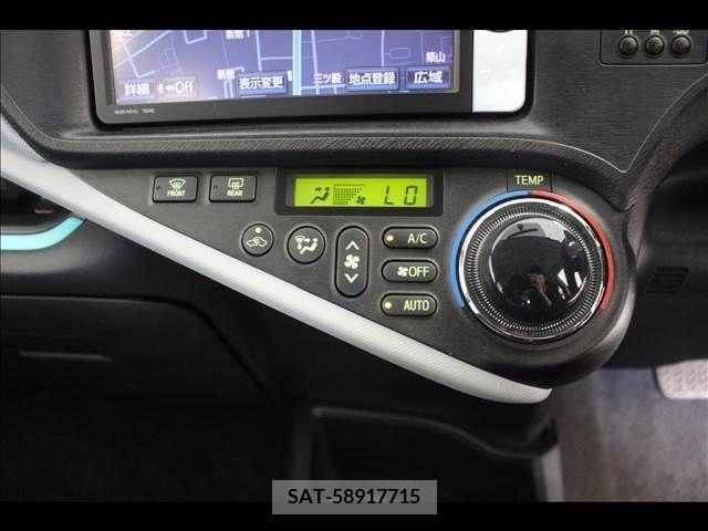 Toyota AQUA 2013-03 260301-8