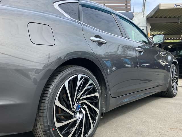 Nissan FUGA 2012-09 12339-9