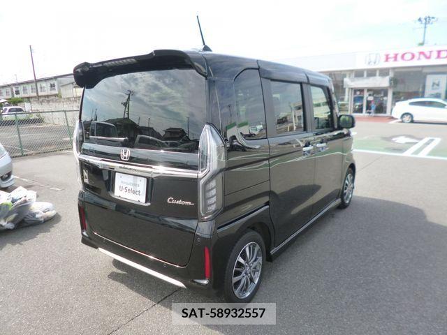 Honda N BOX CUSTOM 2022-03 381936-3