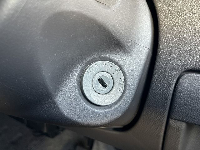 Nissan MOCO 2005-06 189652-19