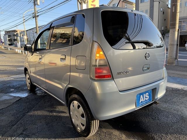 Nissan MOCO 2005-06 189652-2