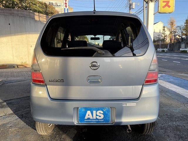 Nissan MOCO 2005-06 189652-4