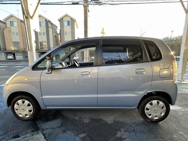 Nissan MOCO 2005-06 189652-6